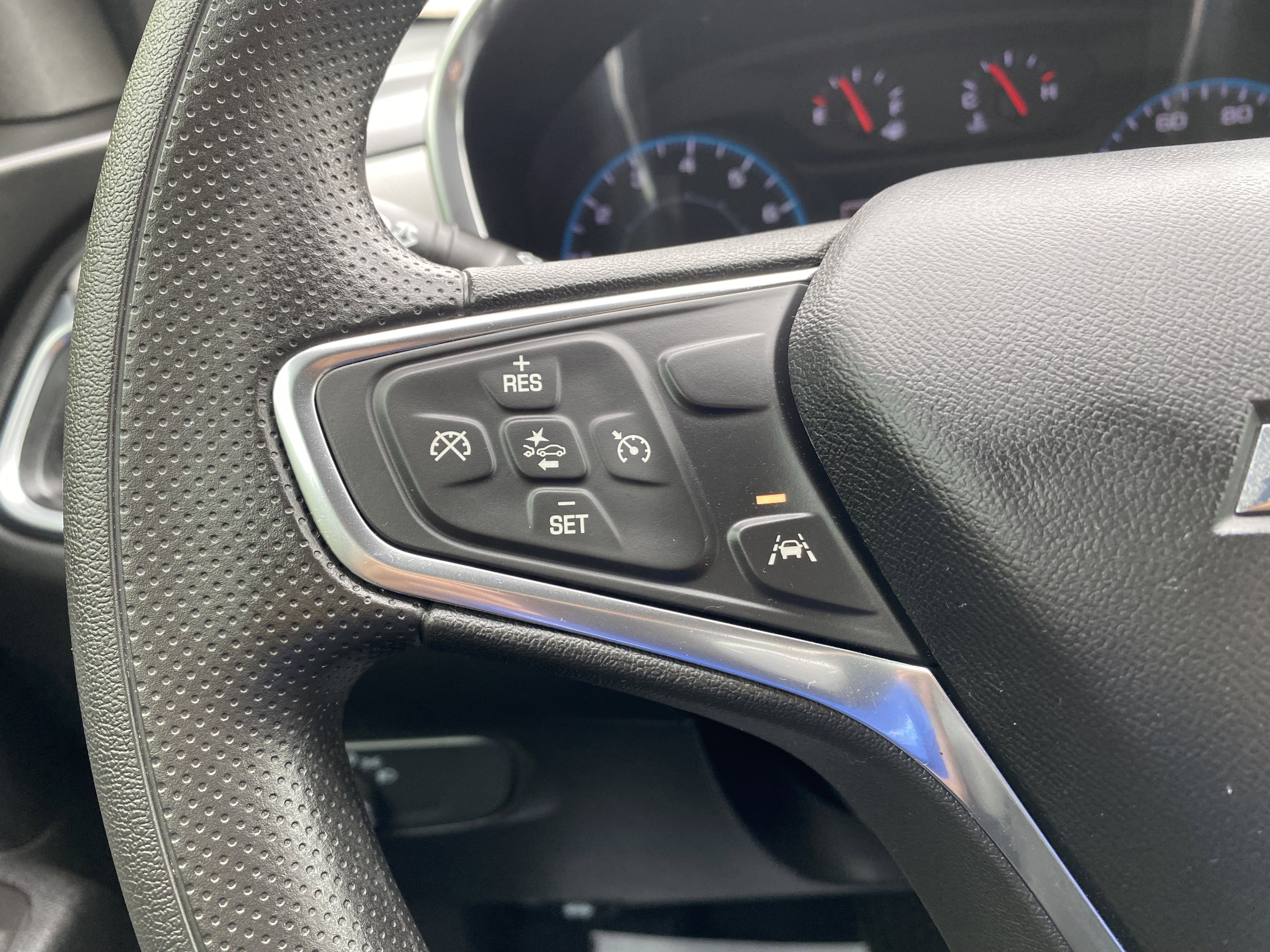 Used 2021 Chevrolet Equinox LS w/ LS Convenience Package image 19