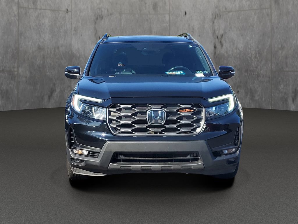 Used 2023 Honda Passport TrailSport image 2