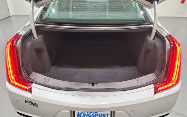 Used 2019 Cadillac XTS Luxury FWD image 16