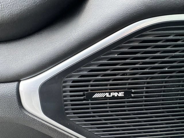 Used 2024 Jeep Wagoneer L Series II AWD/4WD image 18