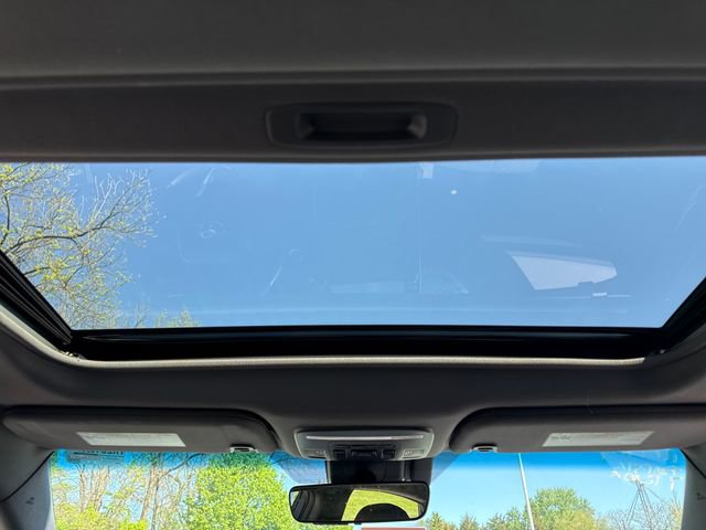 Used 2020 Toyota Avalon XSE w/ All Weather Liner Package FWD image 22