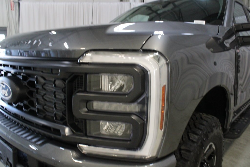 New 2027 Ford F250 XL w/ Tremor Off-Road Package AWD/4WD image 28