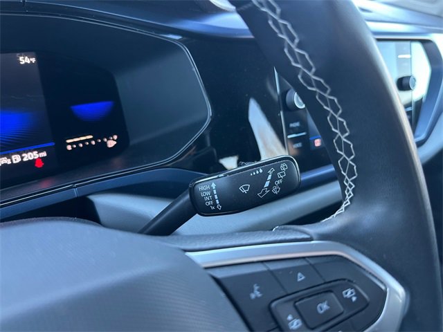 Used 2022 Volkswagen Taos SE image 25