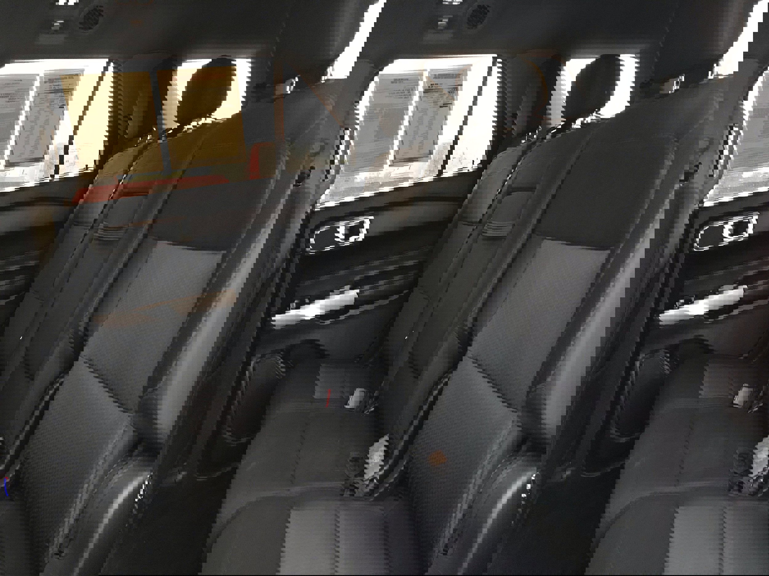 Used 2022 Ford Explorer XLT image 21