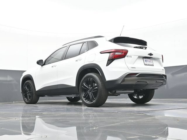 New 2026 Chevrolet Trax ACTIV w/ Sunroof Package FWD image 39