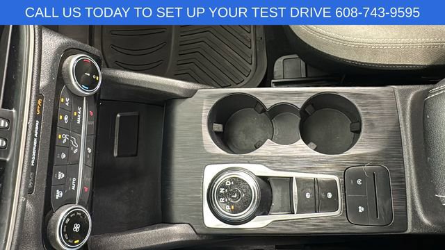 Used 2022 Ford Escape SE w/ Cold Weather Package image 28