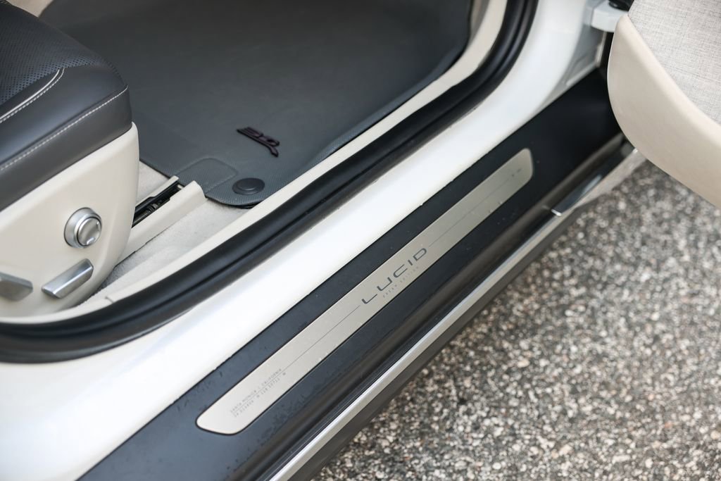 Used 2022 Lucid Air Dream Edition image 21