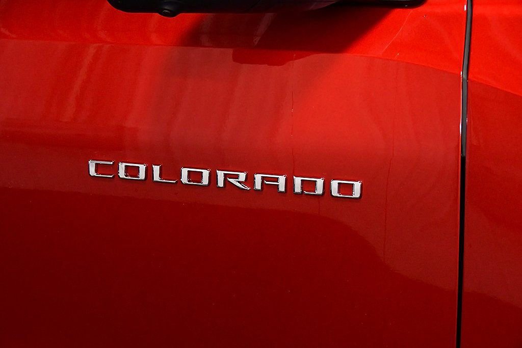 Used 2024 Chevrolet Colorado Trail Boss w/ Technology Package image 10