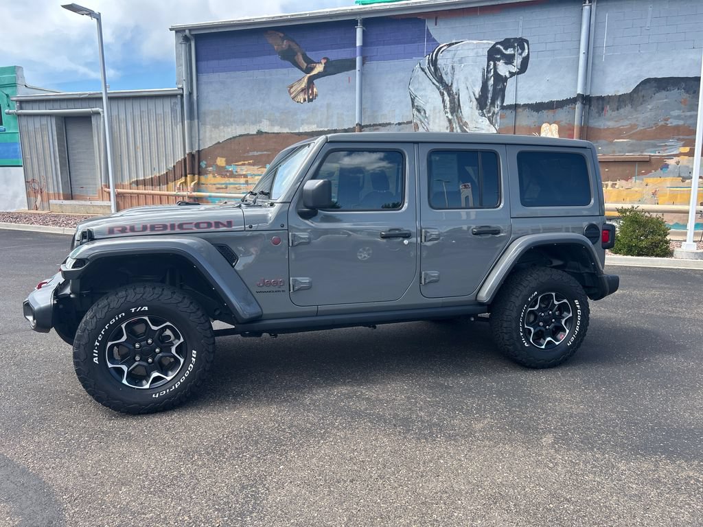 Used 2023 Jeep Wrangler Unlimited Rubicon w/ Cold Weather Group AWD/4WD image 2