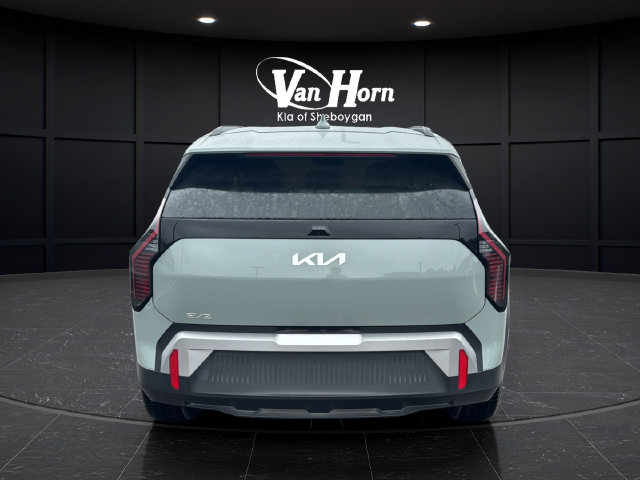 New 2027 Kia EV3 Wind FWD image 6