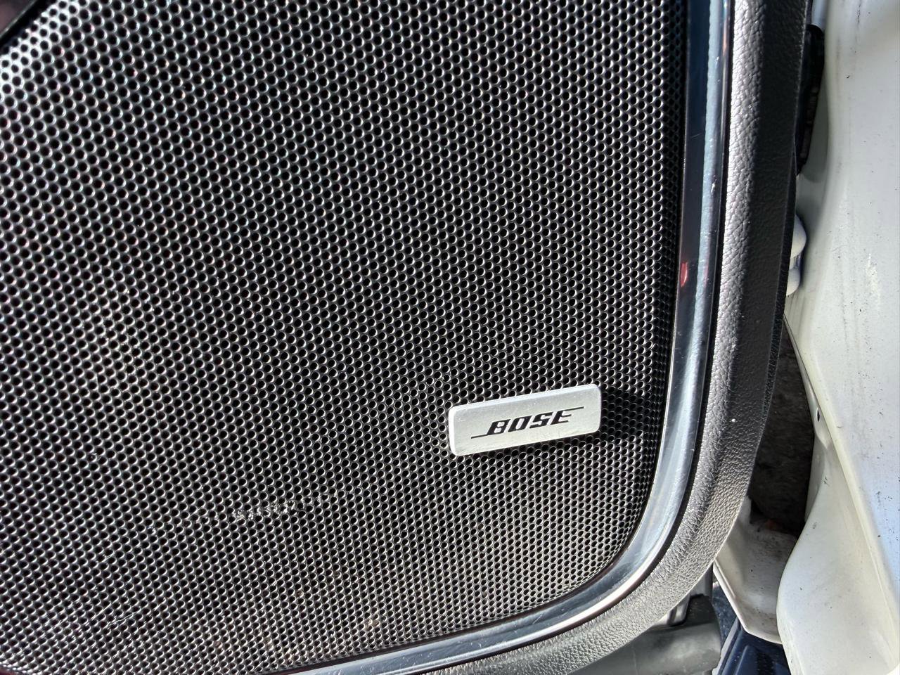 Used 2015 Chevrolet Suburban LTZ image 24