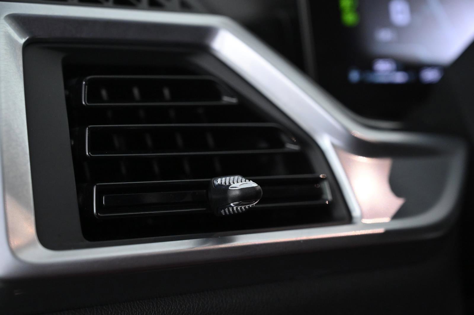 Used 2024 BMW X6 M60i image 26