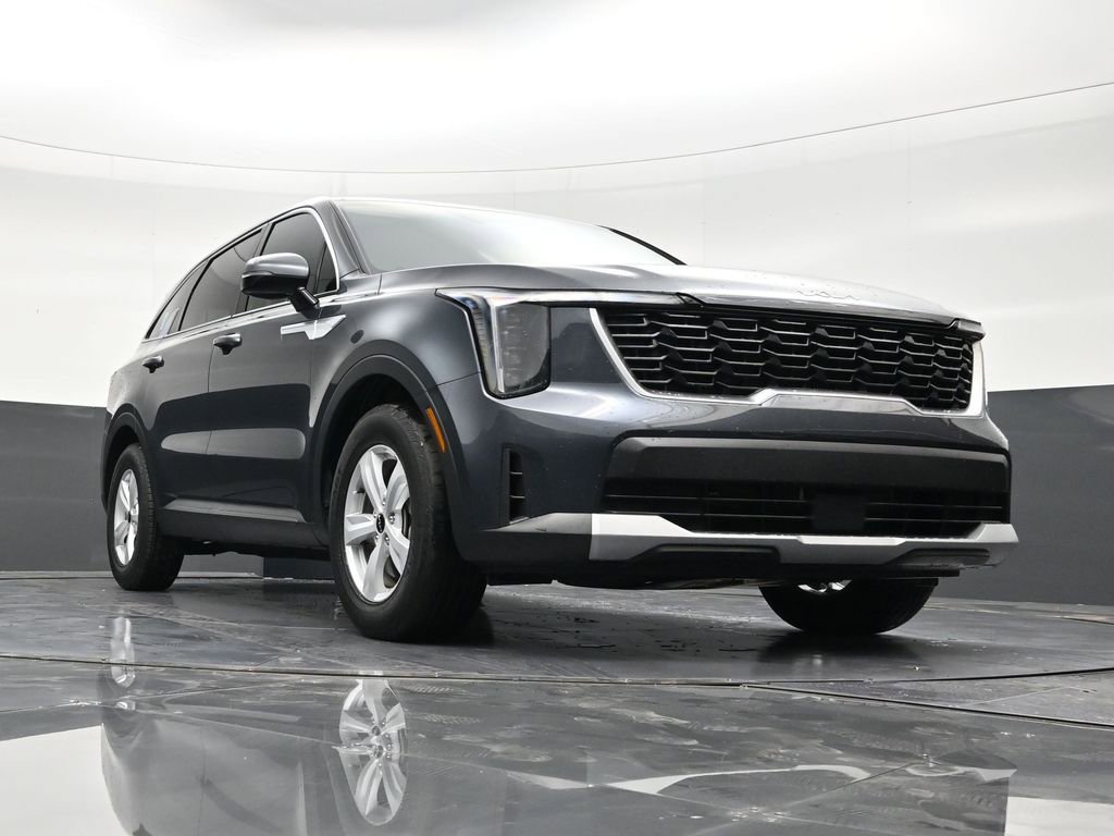 Used 2024 Kia Sorento LX image 26