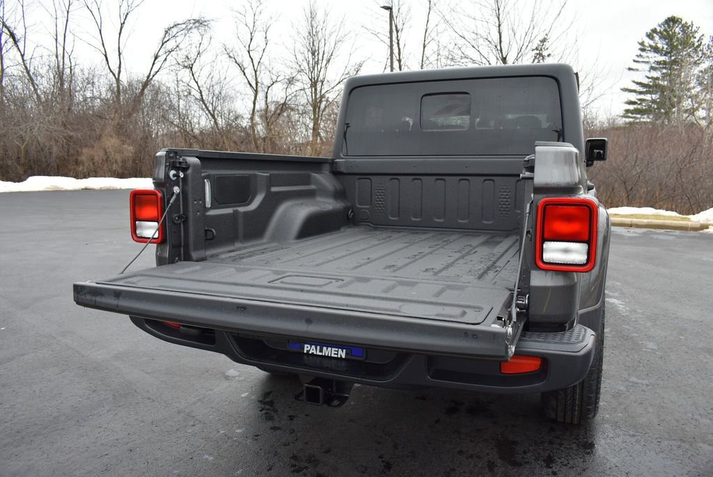 New 2026 Jeep Gladiator Sport AWD/4WD image 29