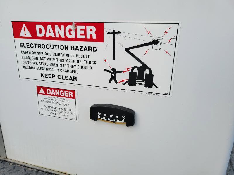 Used 2017 RAM 5500 Tradesman RWD image 19