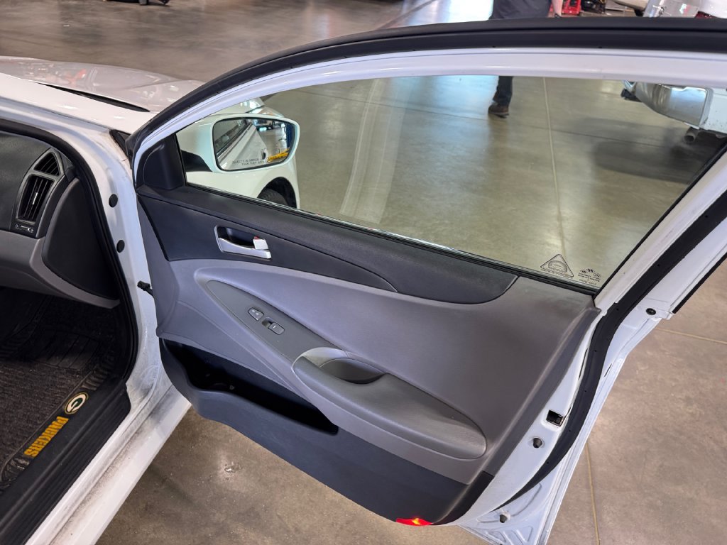 Used 2014 Hyundai Sonata GLS FWD image 26