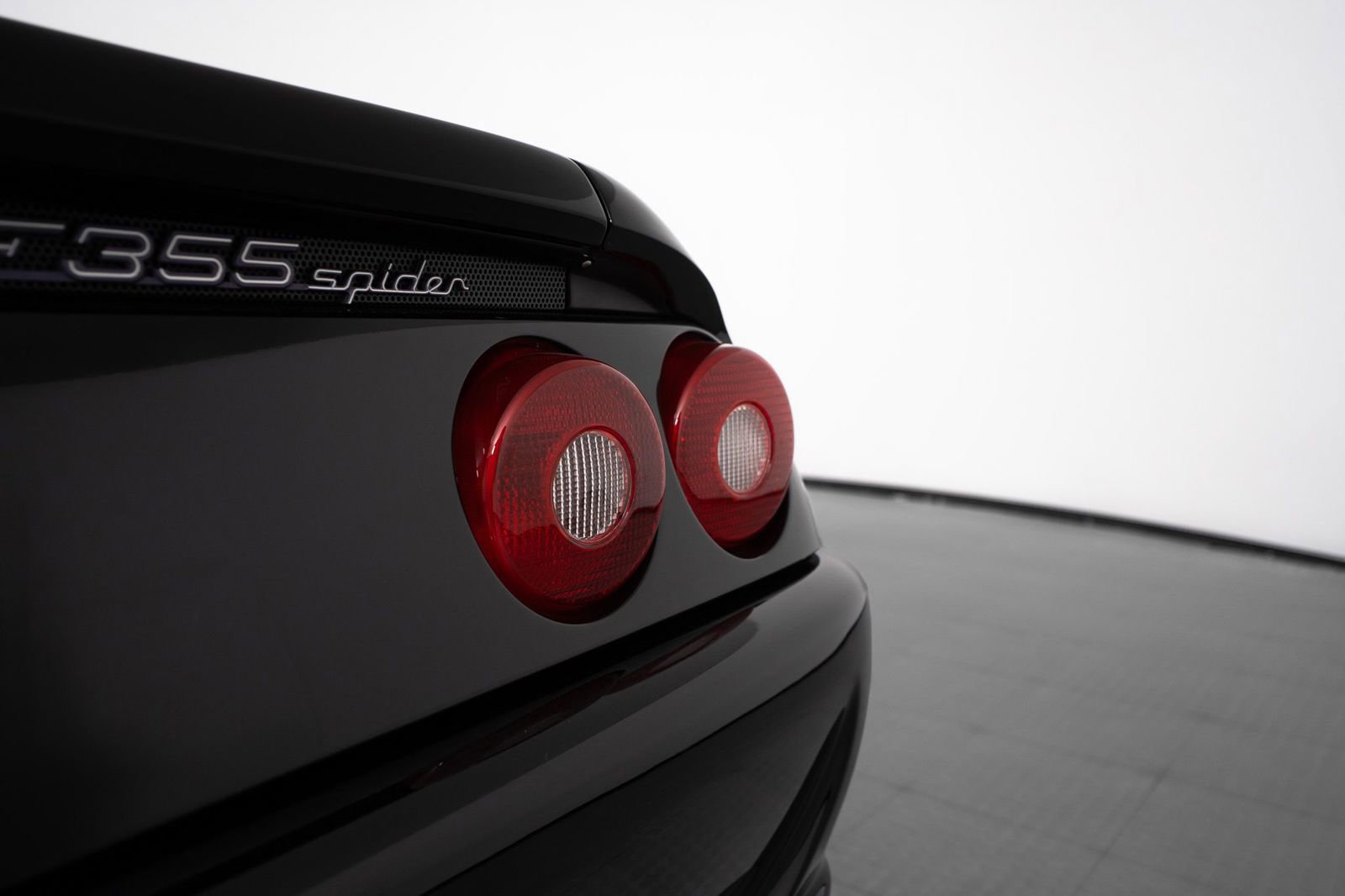 Used 1997 Ferrari F355 Spider image 18