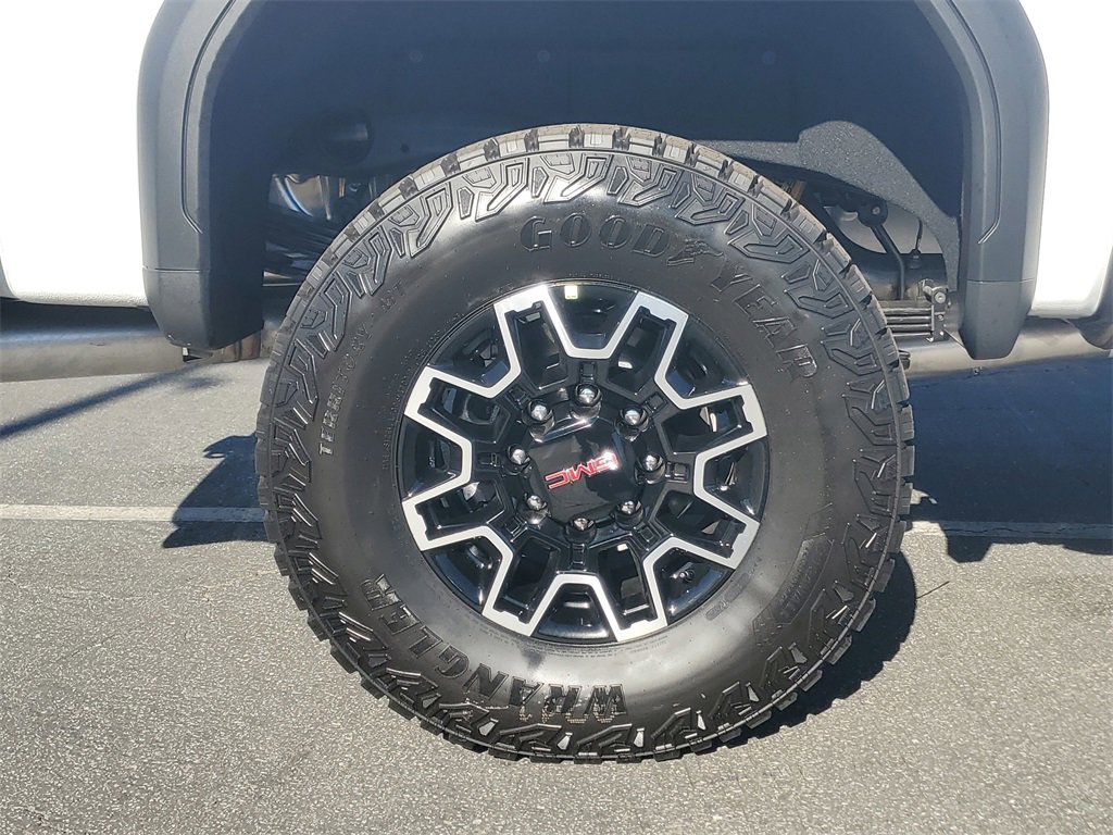 New 2026 GMC Sierra 2500 AT4X image 5