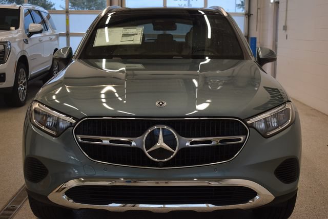 New 2027 Mercedes-Benz GLC 300 4MATIC image 3