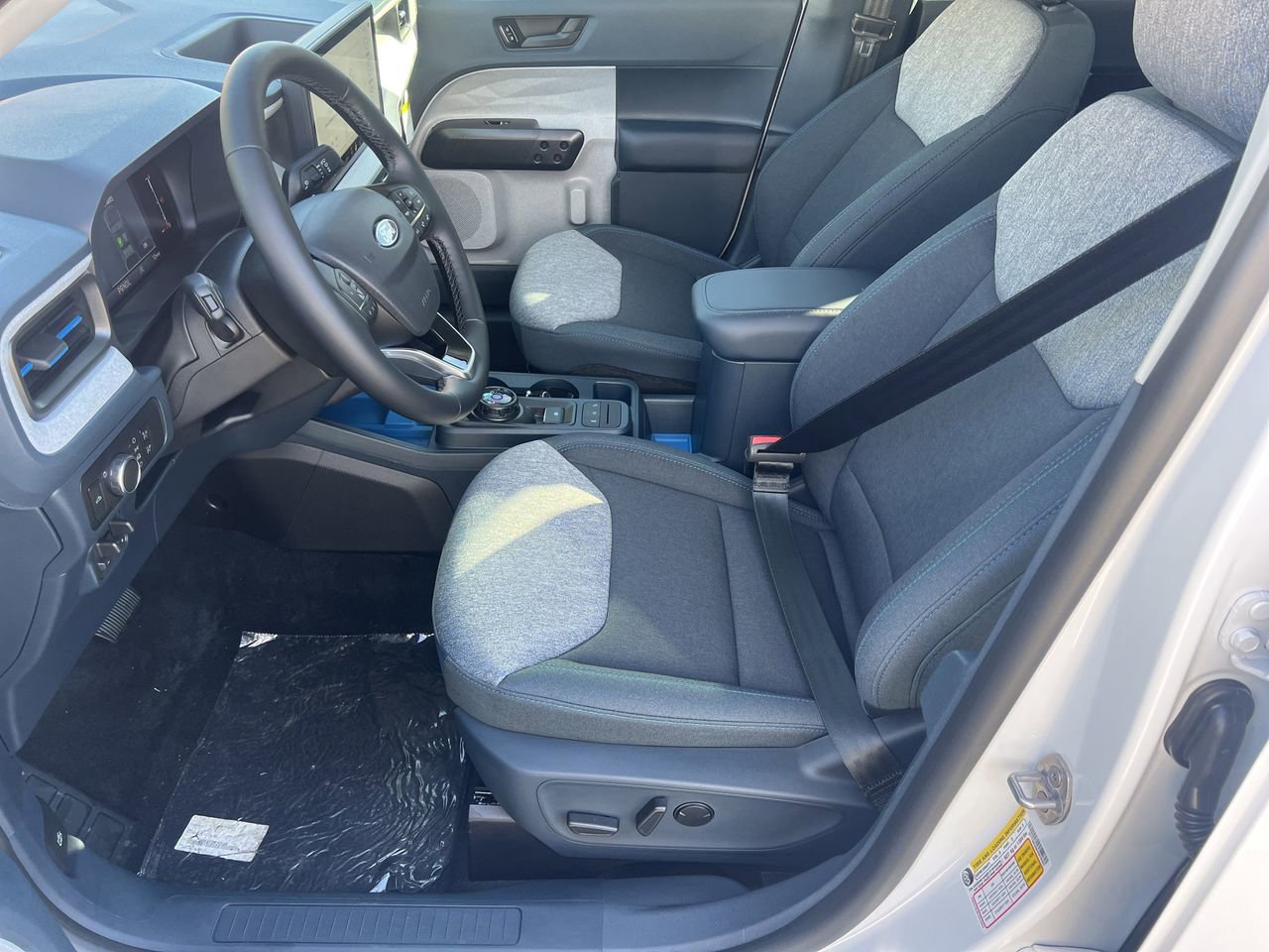 New 2025 Ford Maverick XLT w/ XLT Luxury Package image 17