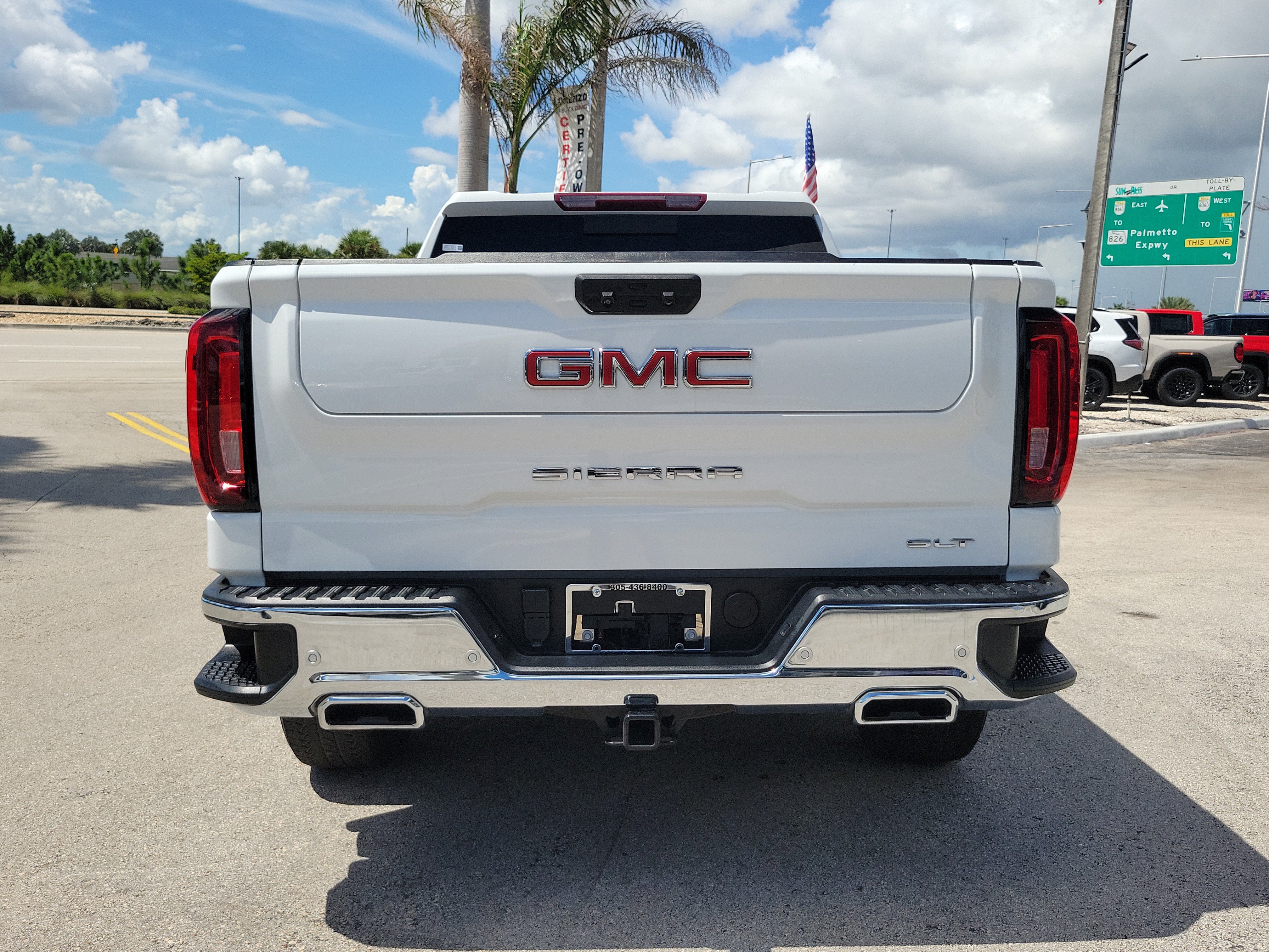 Used 2024 GMC Sierra 1500 SLT w/ SLT Premium Plus Package AWD/4WD image 6