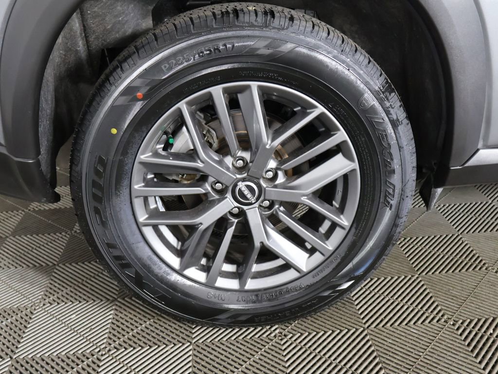 Used 2023 Nissan Rogue S FWD image 17