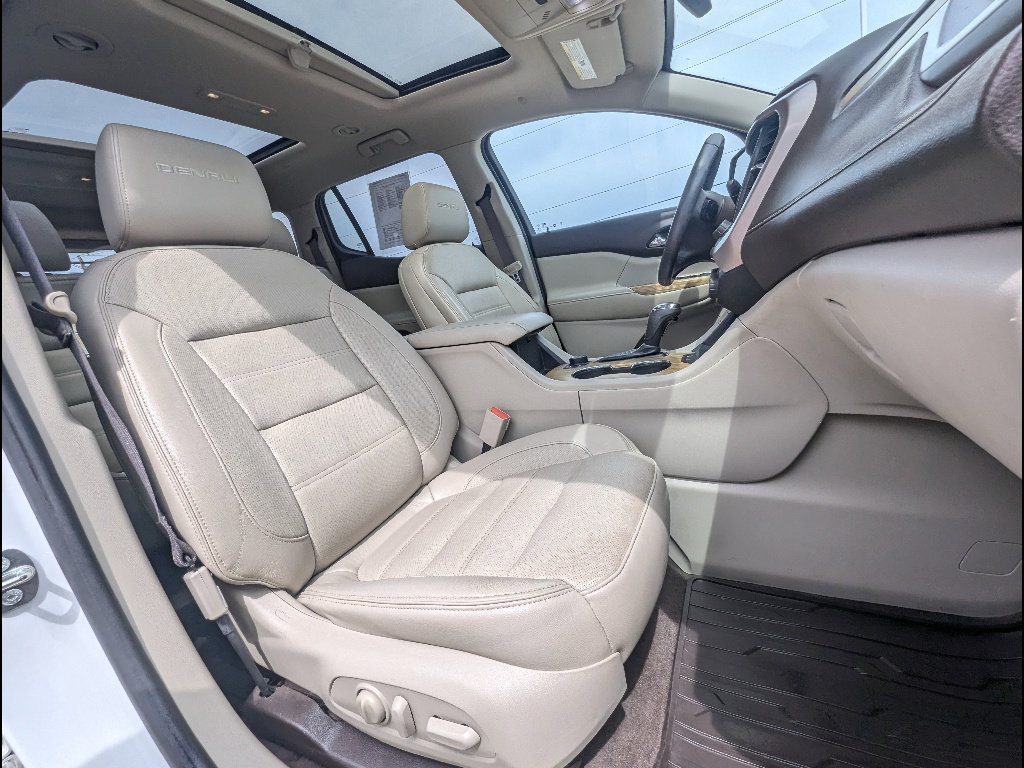 Used 2017 GMC Acadia Denali w/ Technology Package AWD/4WD image 20