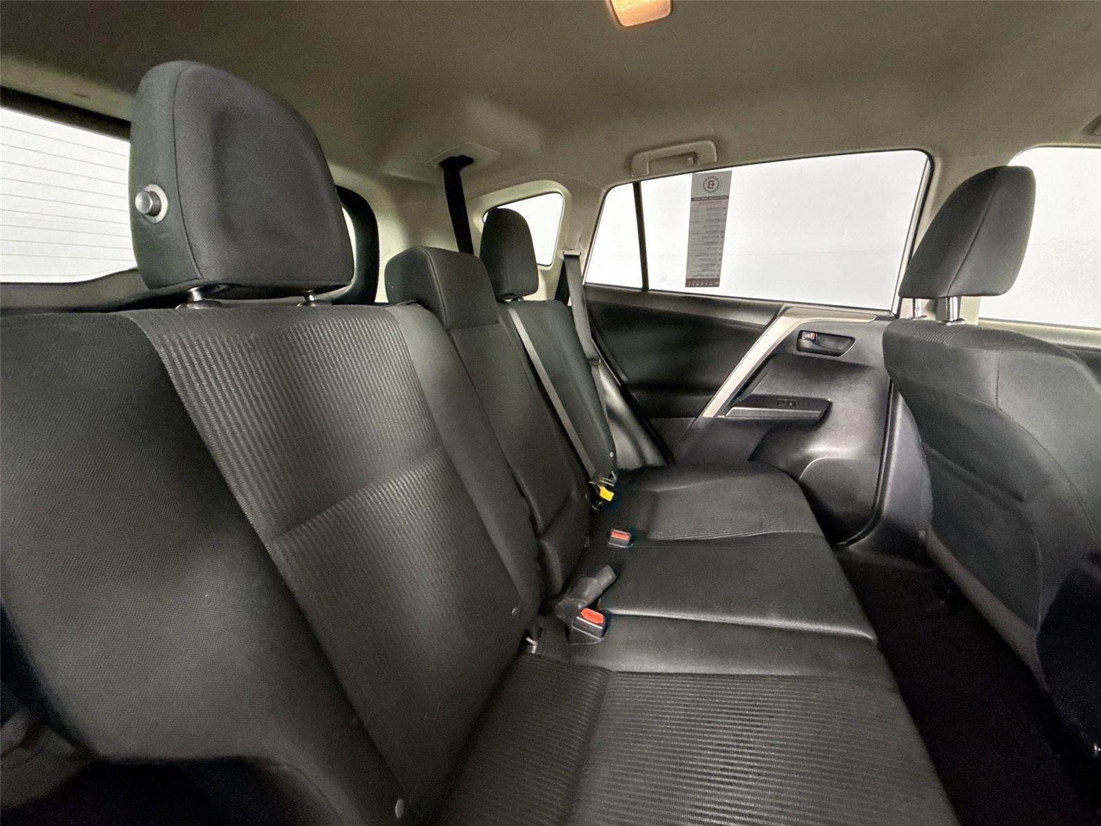 Used 2018 Toyota RAV4 LE w/ All Weather Liner Package AWD/4WD image 36
