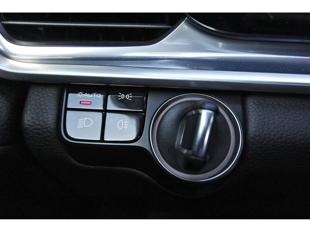 Used 2019 Porsche Panamera 4 image 20