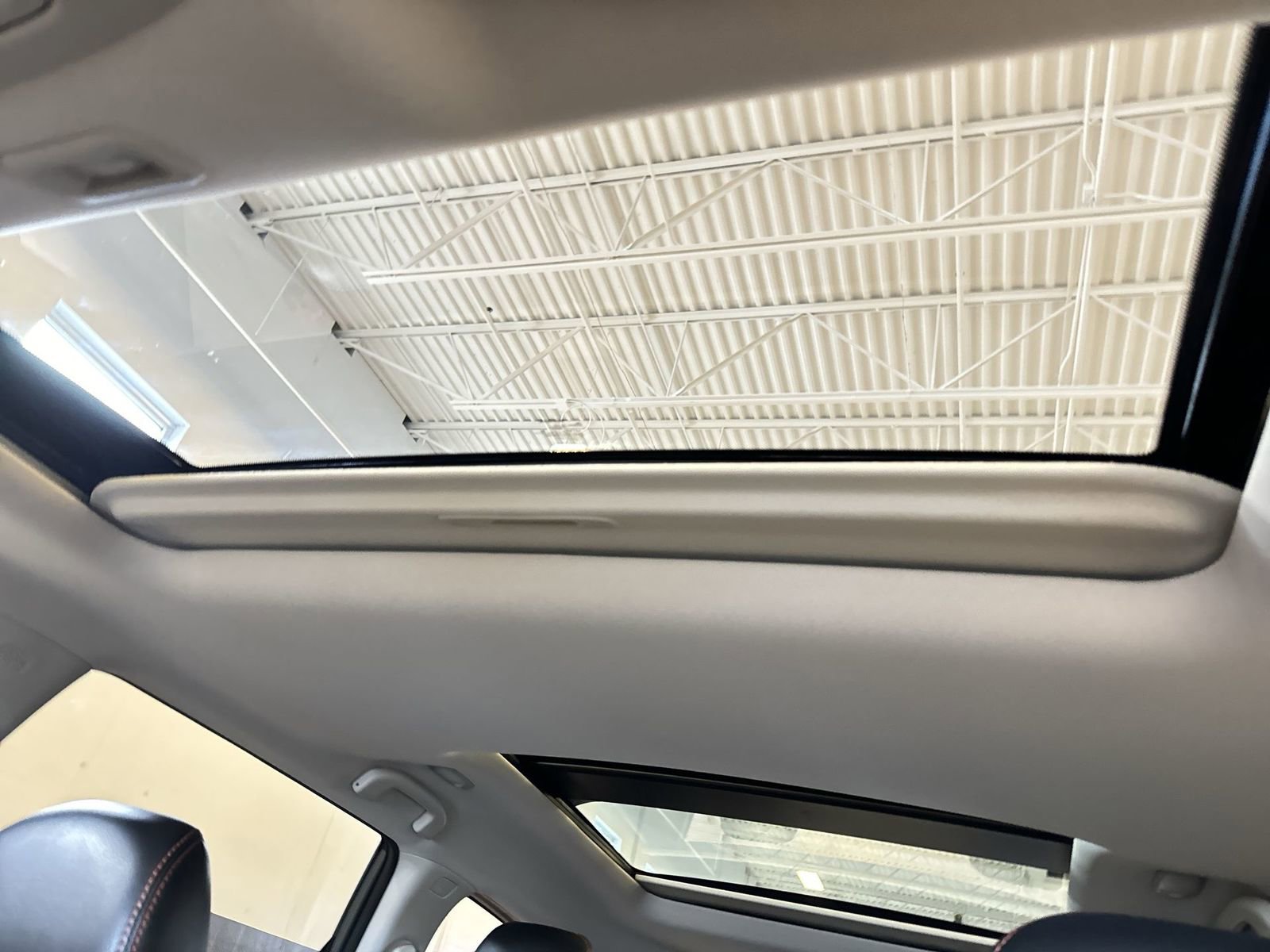 Used 2020 Nissan Pathfinder SL image 19