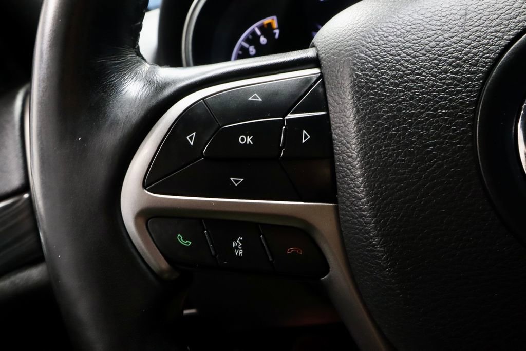 Used 2020 Jeep Grand Cherokee Altitude image 28