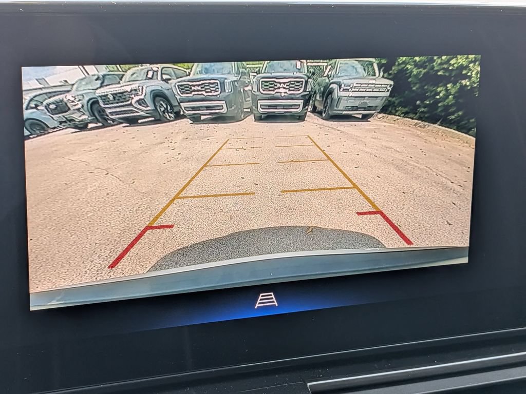 Used 2025 Chevrolet TrailBlazer LT AWD/4WD image 17