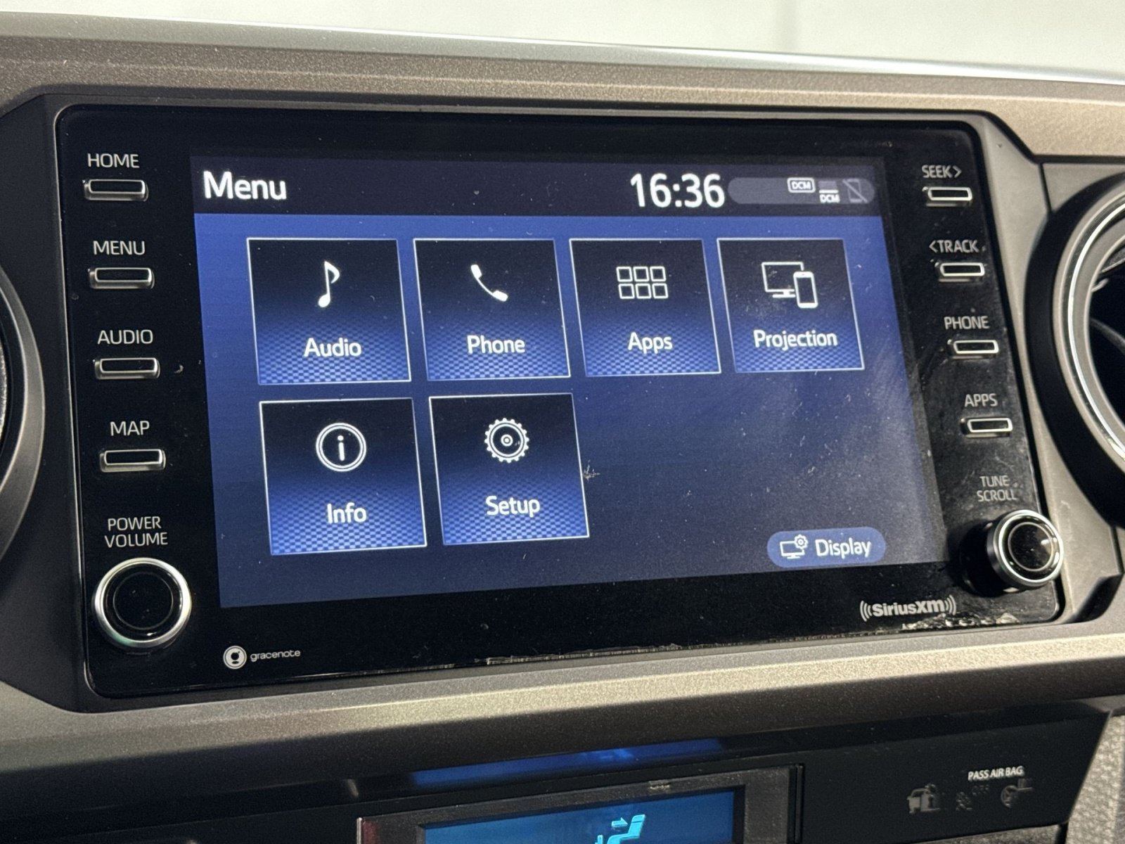 Used 2022 Toyota Tacoma SR5 AWD/4WD image 30