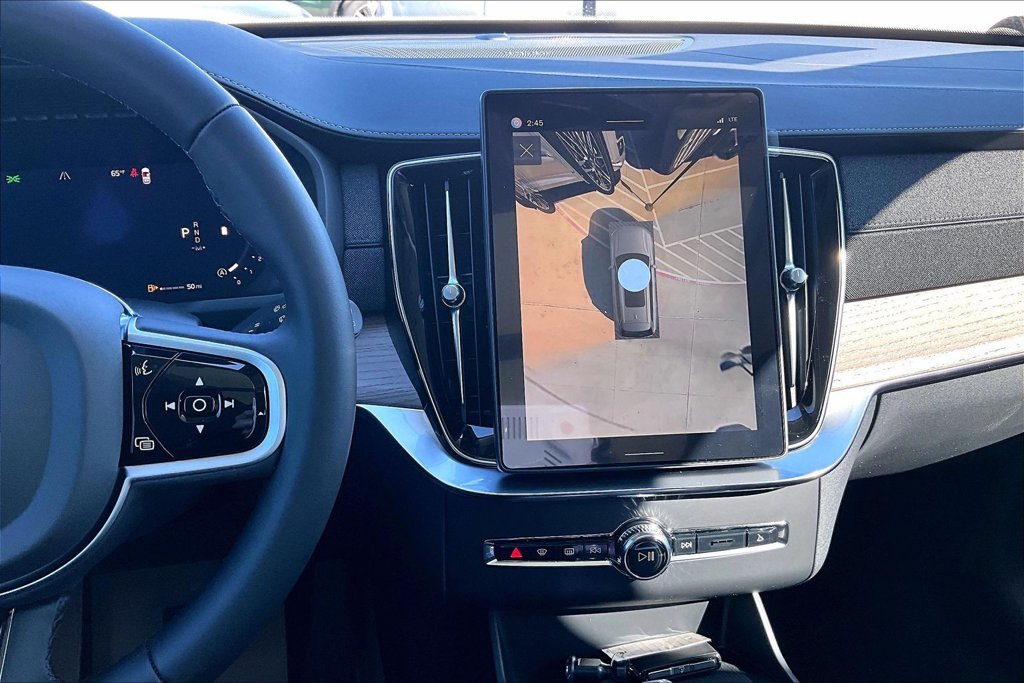 New 2026 Volvo XC90 B6 Plus AWD/4WD image 18