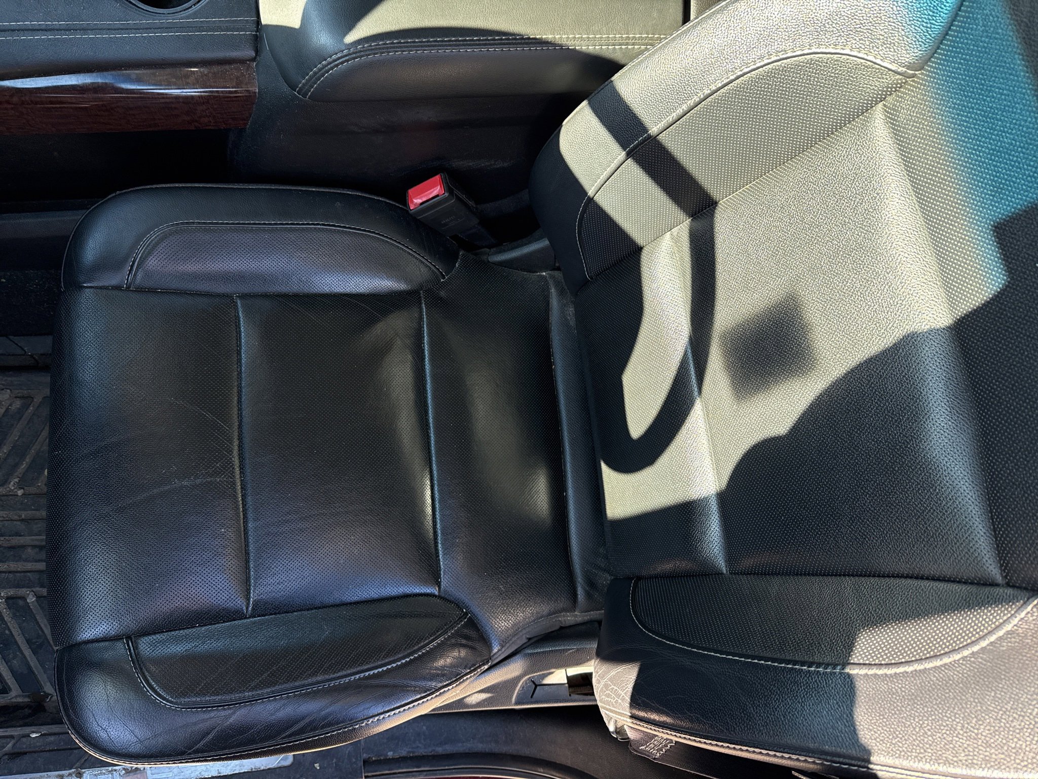 Used 2017 GMC Yukon SLT w/ HD Trailering Package image 12