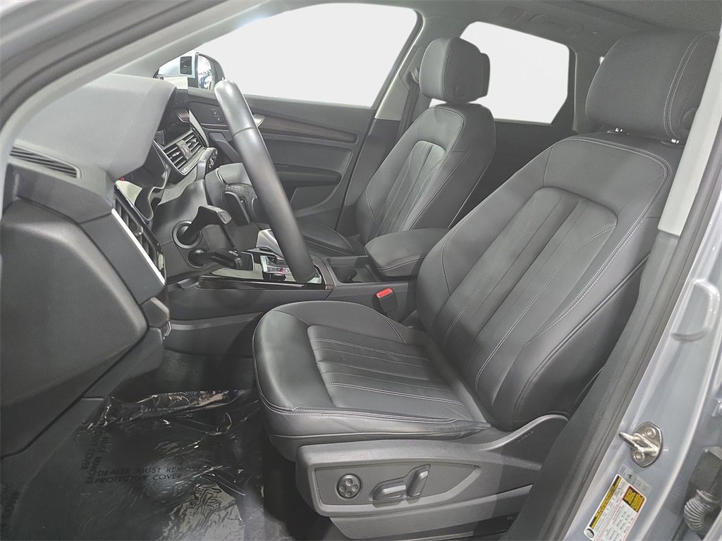 Used 2023 Audi Q5 2.0T Premium w/ Convenience Package image 14