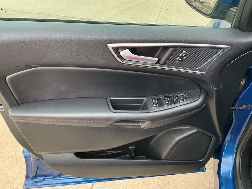 Used 2023 Ford Edge SEL w/ Convenience Package image 7