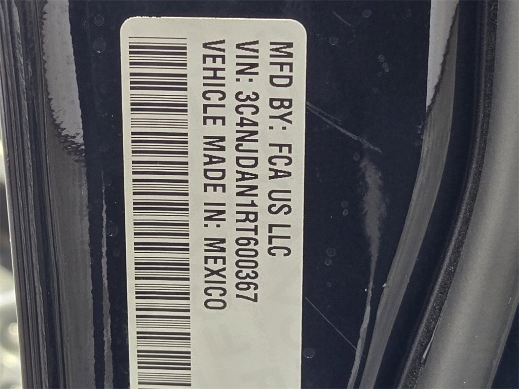 Used 2024 Jeep Compass Sport image 18