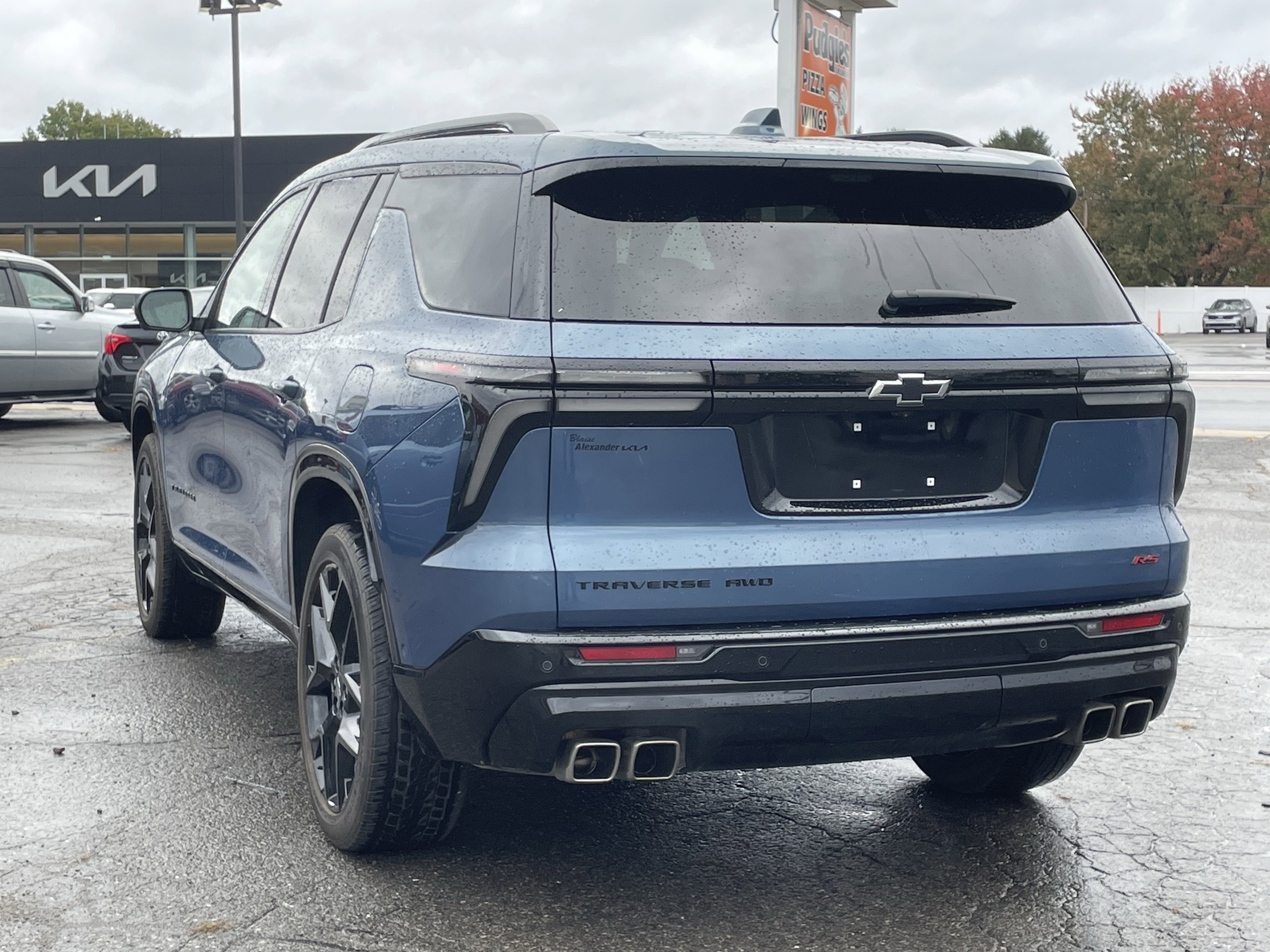 Used 2024 Chevrolet Traverse RS w/ LPO, Floor Liner Package image 4