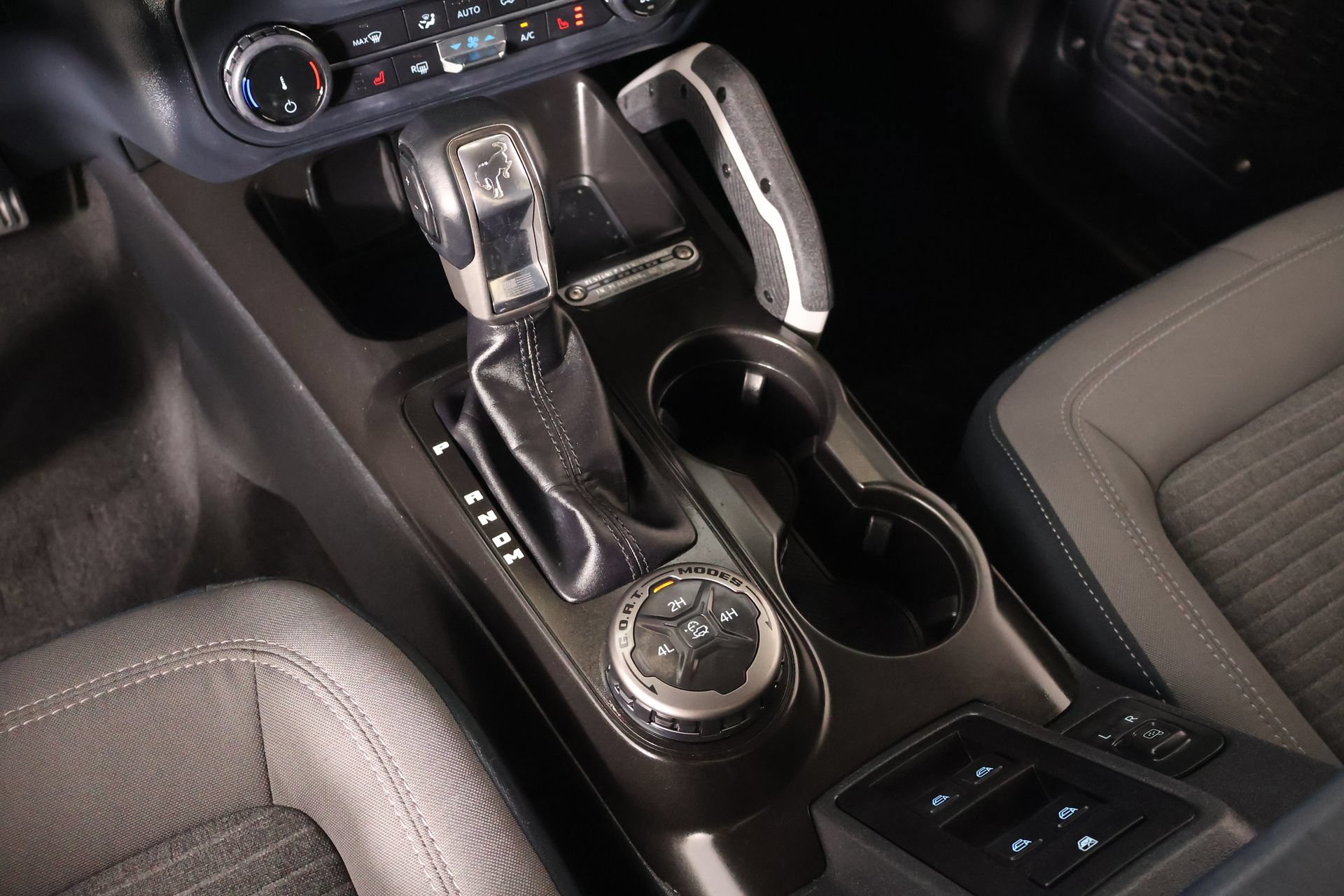 Used 2022 Ford Bronco Outer Banks AWD/4WD image 9