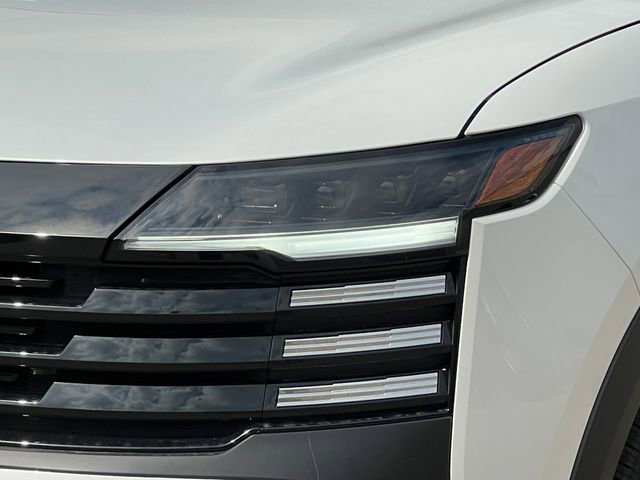 New 2026 Nissan Kicks SV w/ Charging Package image 37