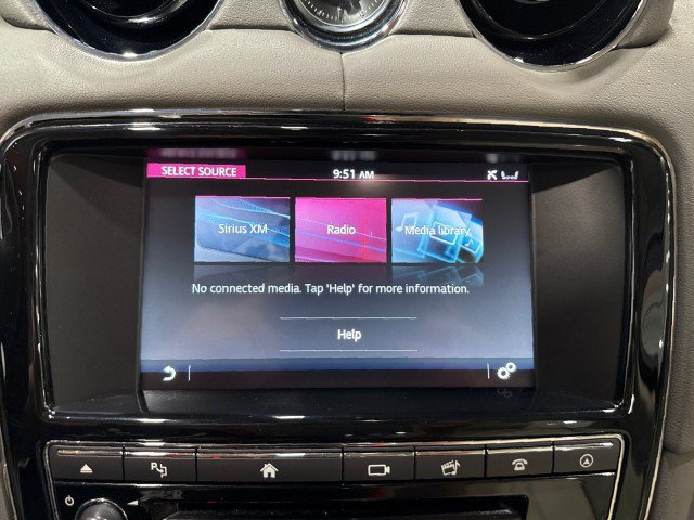 Used 2016 Jaguar XJ R-Sport RWD image 75