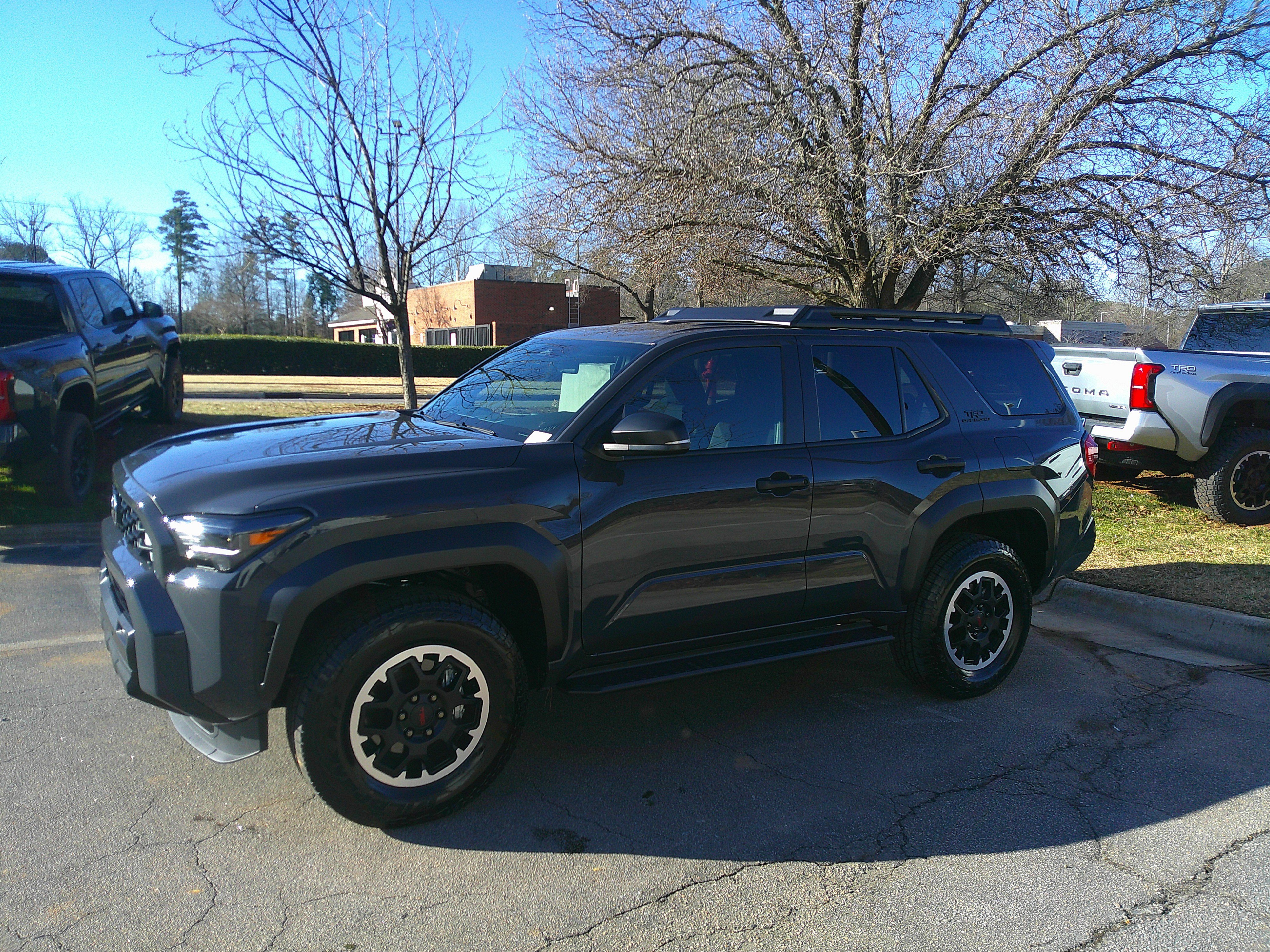 Used 2025 Toyota 4Runner TRD Off-Road image 8