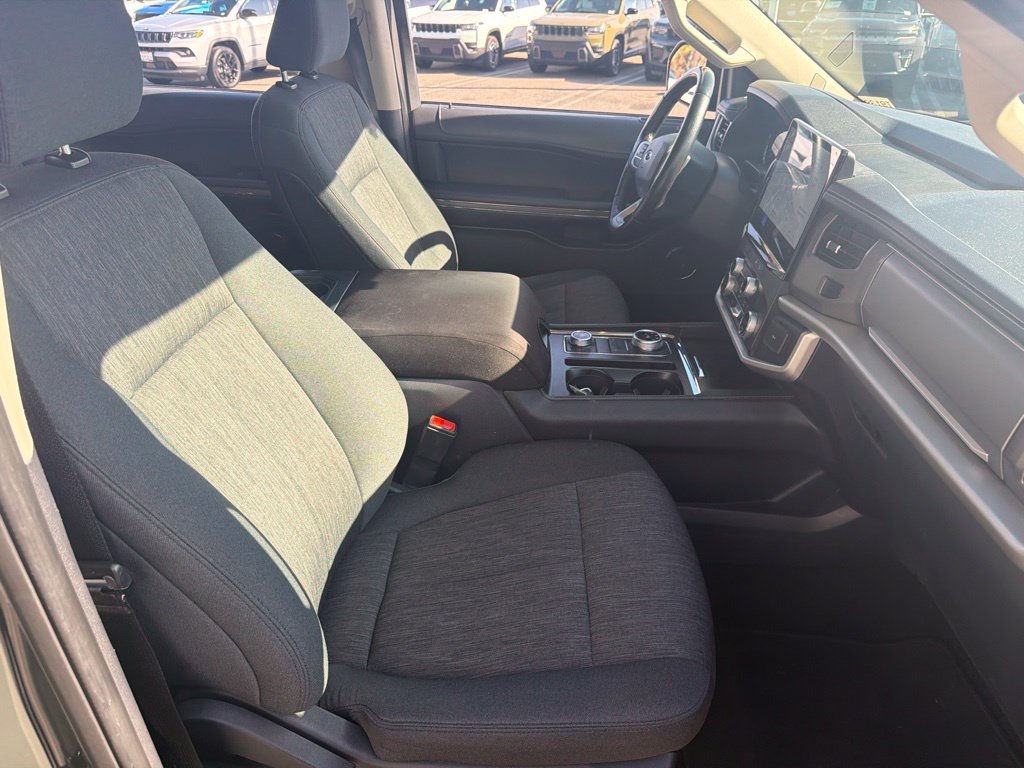 Used 2022 Ford Expedition XLT AWD/4WD image 12