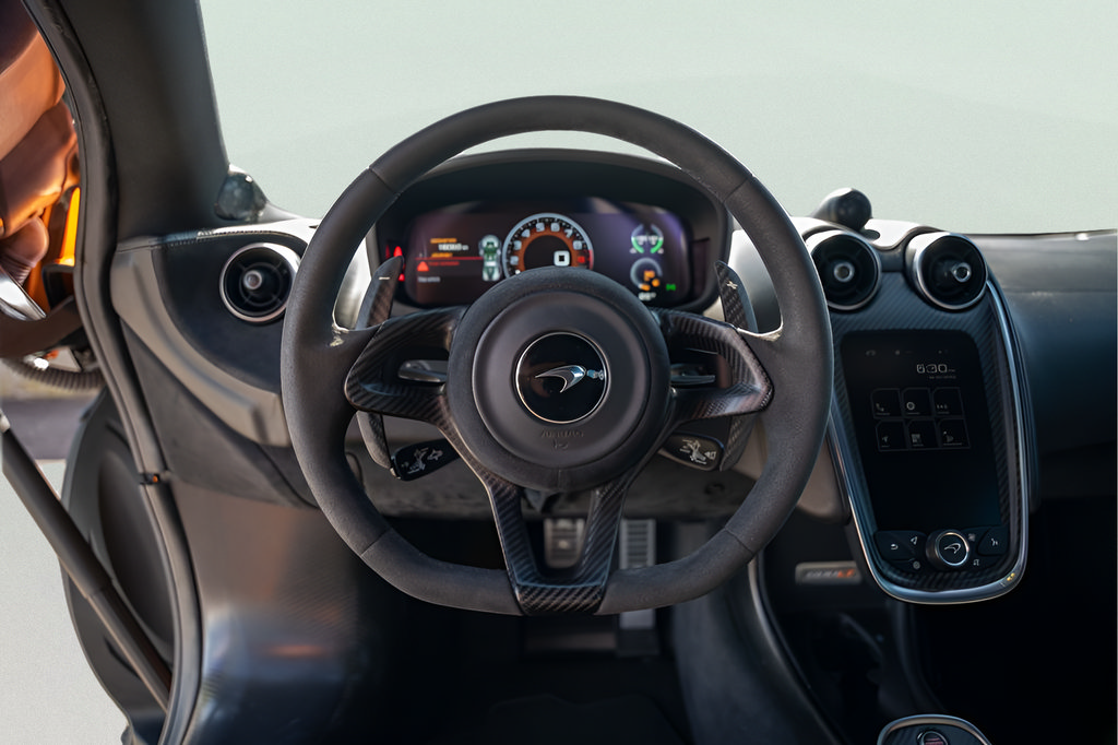 Used 2019 McLaren 600LT RWD image 38