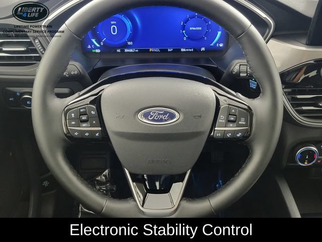 Certified 2022 Ford Escape Titanium w/ Class II Trailer Tow Package AWD/4WD image 29