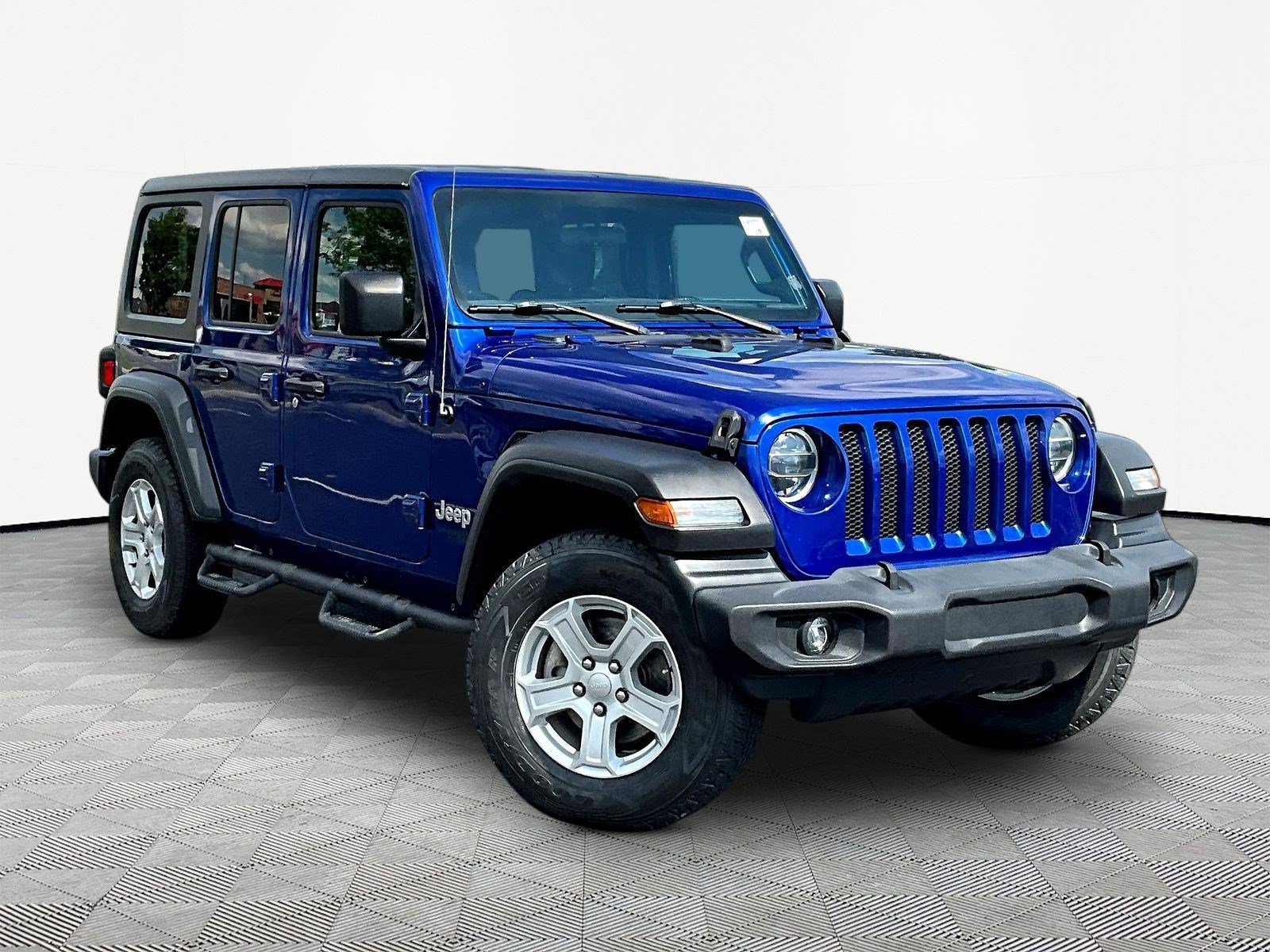 Used 2020 Jeep Wrangler Unlimited Sport S AWD/4WD image 3