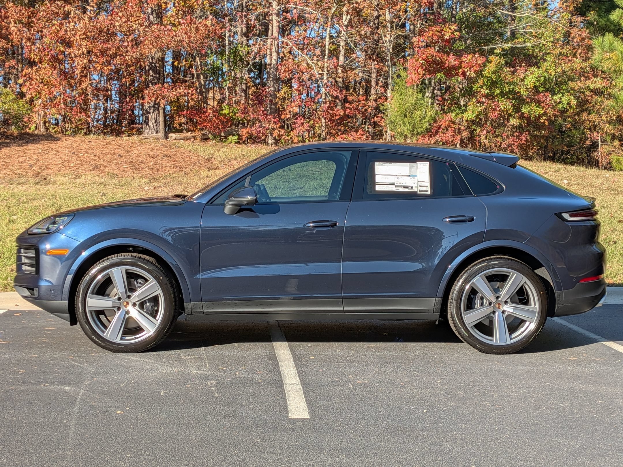 New 2026 Porsche Cayenne Coupe AWD/4WD image 2
