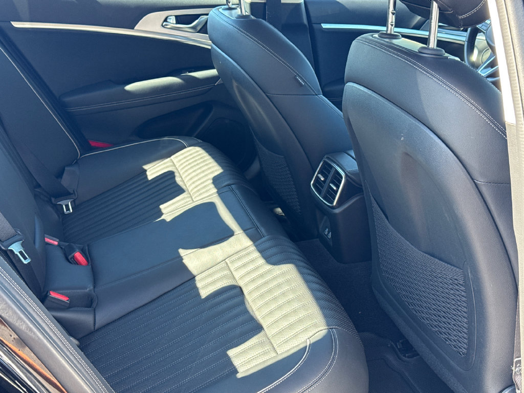 Used 2026 Genesis G70 2.5T Prestige RWD image 15