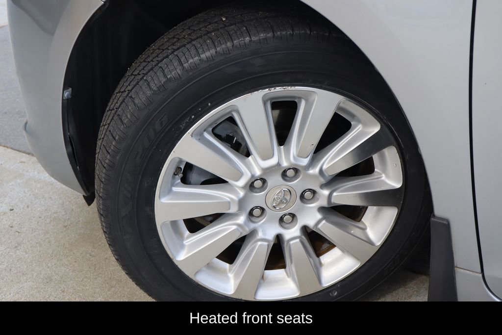 Used 2011 Toyota Sienna Limited w/ Premium Pkg image 29